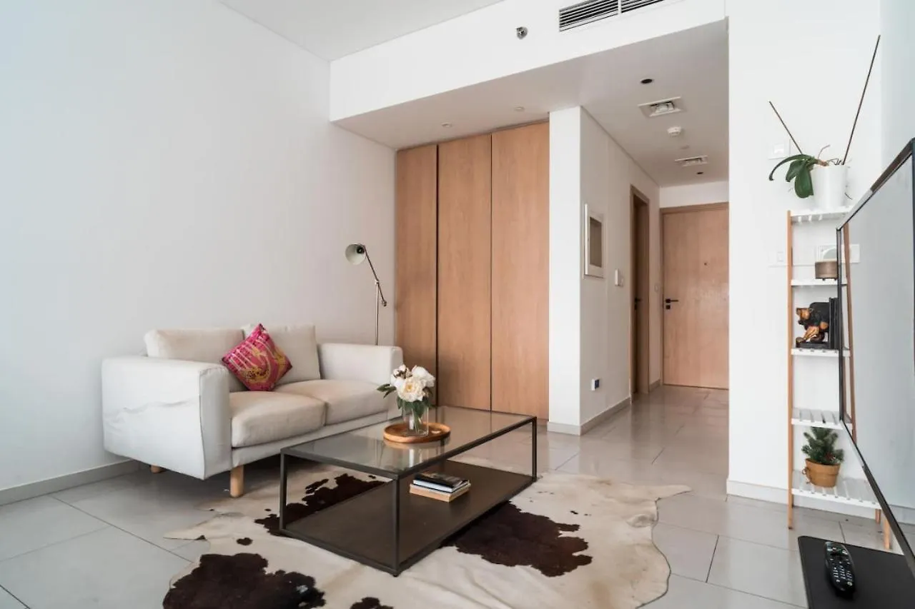 Hze13 Executive Studio In Downtown 2 Beds Apartment Dubai